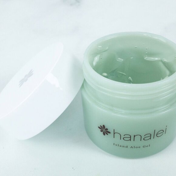 Hanalei Island Aloe Gel Moisturizing Cool &Refresh Skin Contains Aloe Vera 3.3oz - Picture 2 of 7